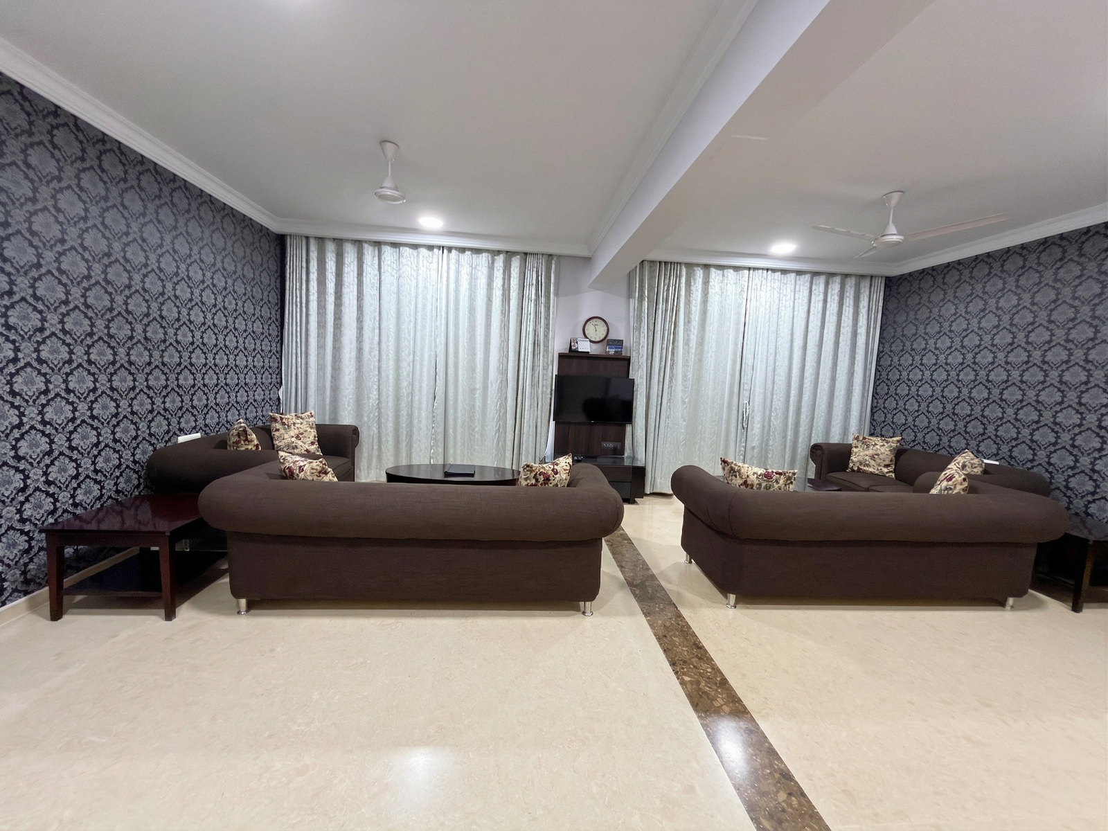 Lalco Residency_5BHK_Living_Room